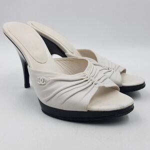 2004 Chanel White Women's Heels